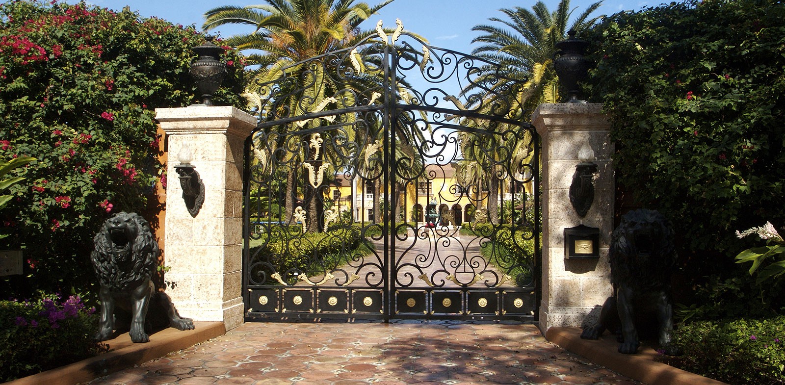 Great Neck Realtor Janet Etessami 